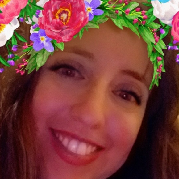 Meet your Posher, Krista - Picture 2 of 2